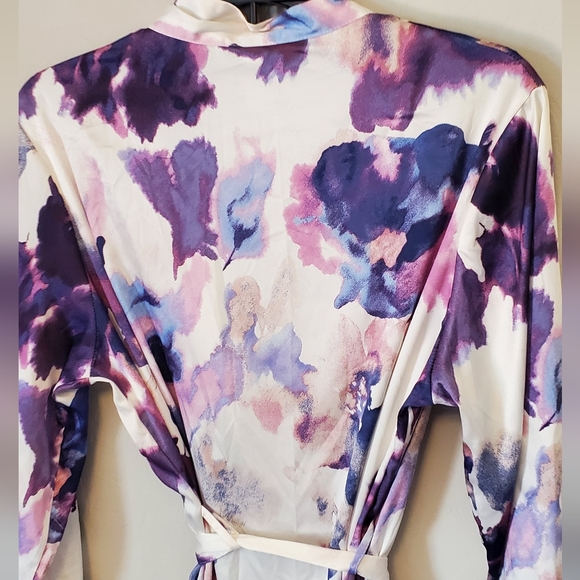 Stars Above Purple and White Tie-Dye Robe Intimates Sleepwear - Picture 4 of 5